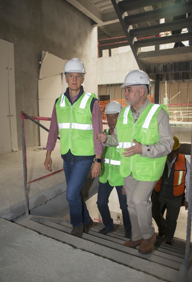RECONOCE GOBERNADOR MEXIQUENSE LABOR DE TRABAJADORES DE LA CONSTRUCCIÓN