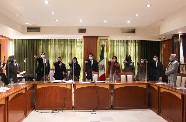 Realizan cambios en la administración pública de Texcoco 