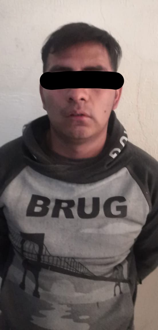 Con apoyó de cámaras de vigilancia se detecta robo en tienda y asegura a tres presuntos asaltantes 