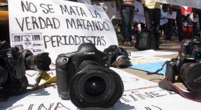 INACCIÓN DEL GOBIERNO FEDERAL EN LA BÚSQUEDA DE LOS ASESINOS DE PERIODISTAS
