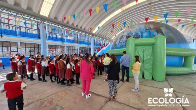 Alumnos de la primaria Miguel Hidalgo conocen el domo hídrico de Conagua en Papalotla 