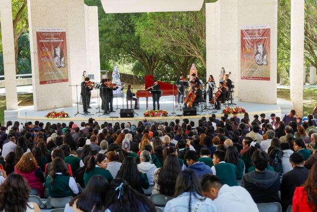 Conmemoran en EdoMéx el 376 aniversario del natalicio de Sor Juana Inés de la Cruz
