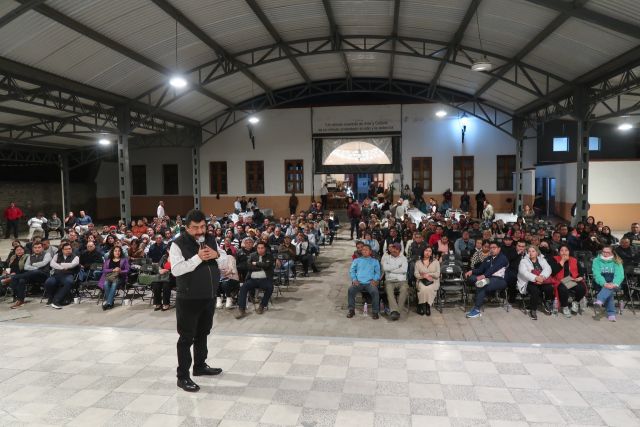 PRESENTARON A SERVIDORES PÚBLICOS DEL GOBIERNO DE TEXCOCO CON LAS AUTORIDADES AUXILIARES