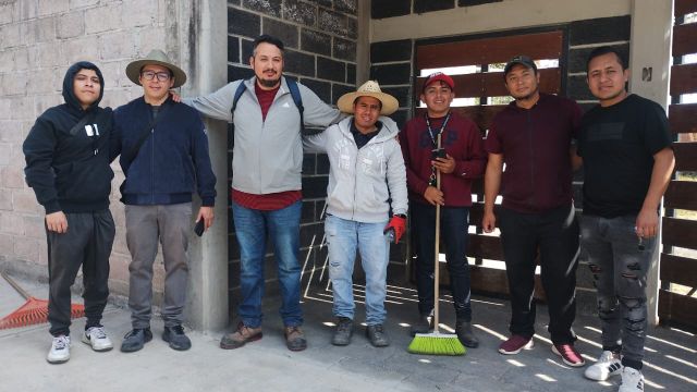 Rodrigo Ledezma entrega pavimentaciónes en Papalotla 