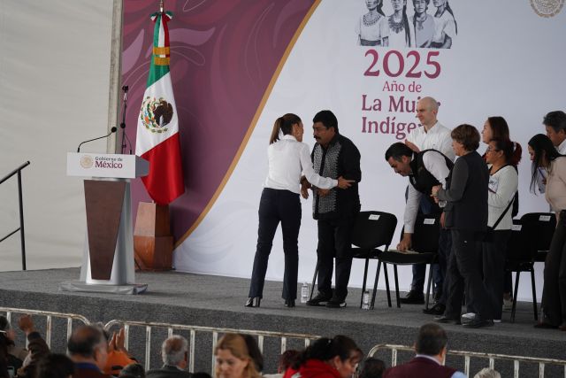 ALCALDE DE TEXCOCO GESTIONÓ 160 MILLONES PARA APOYO DE VIVIENDA A  CUATRO MIL TEXCOCANOS