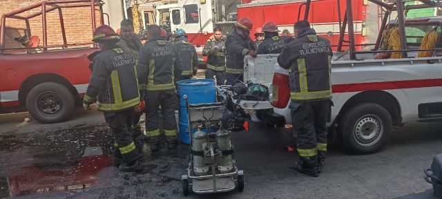 Protección Civil del EdoMéx acude al reporte de incendio en Tlalnepantla 