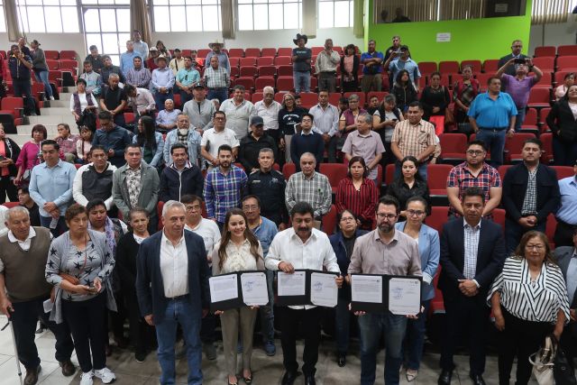 Gobierno de Texcoco e INSUS firman convenio para regularizar predios 