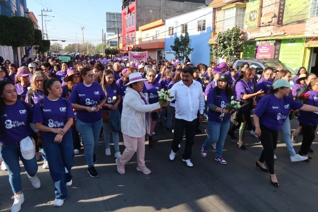 Mujeres marchan en Texcoco por la justicia, igualdad y libertad