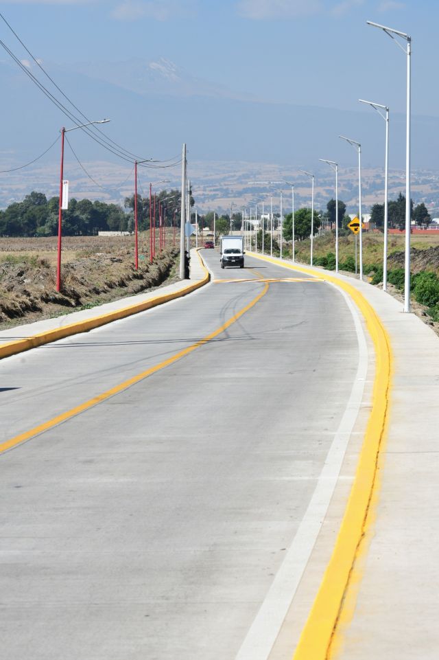 Entrega GEM obra vial en Mexicaltzingo con inversión superior a 30 mdp