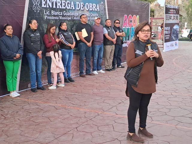 En Acolman, autoridades auxiliares reconocen trabajo de Blanca Osorio