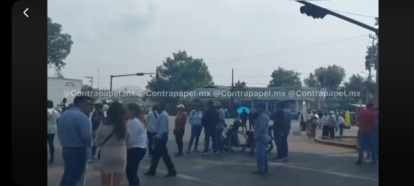 ¡Bloqueo total en la Lechería–Texcoco!