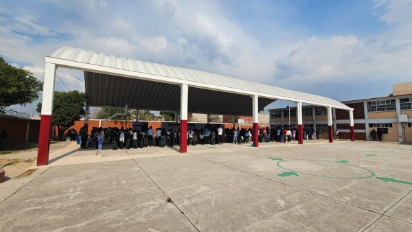 ​BLANCA OSORIO ENTREGA ARCO TECHO EN LA PRIMARIA “BENITO JUÁREZ”; UNA OBRA QUE TRANSFORMA LA VIDA ESCOLAR
